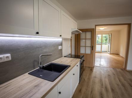 Hradecká-2 | Pronájem bytu, 2+1, 45 m²