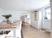 Prodej - dům/vila, 180 m²