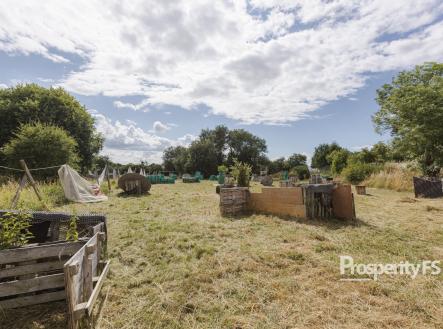 EOSR7075-HDR | Prodej - pozemek pro komerční výstavbu, 15 944 m²