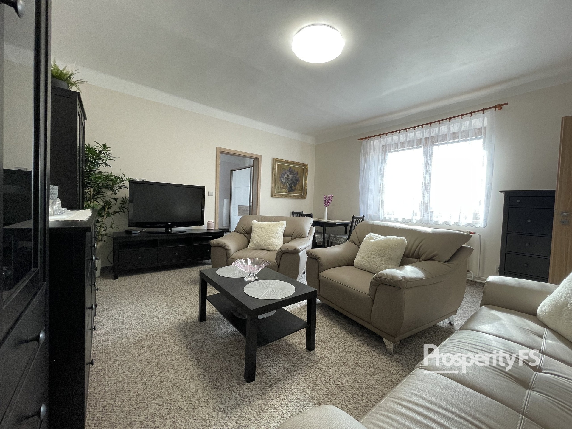 D8207896-2E85-4144-BCB1-9DBC726D4296