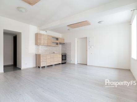 PANA2567 | Prodej bytu, 1+kk, 33 m²