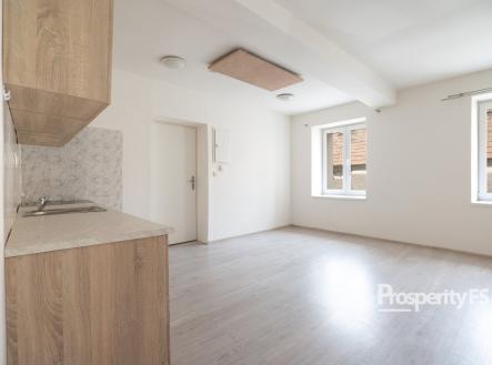 PANA2572 | Prodej bytu, 1+kk, 33 m²