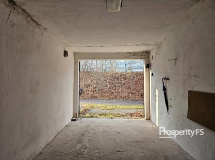 0 (3) | Pronájem - malý objekt/garáž