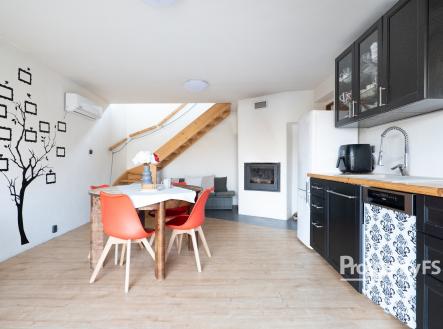 PANA6572 | Prodej - dům/vila, 141 m²