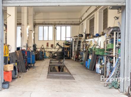 Pronájem - komerční objekt, jiný, 50 m²