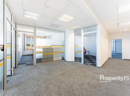 Lobby | Pronájem - kanceláře, 142 m²