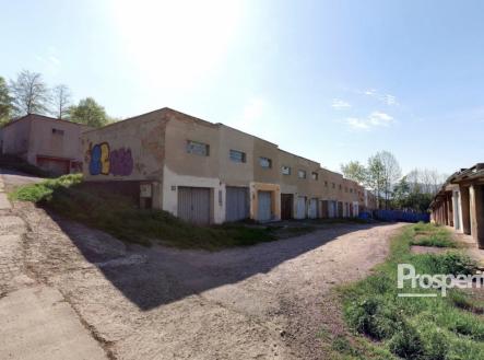 Snímek obrazovky 2026-03-13 v 11.38.15 | Prodej - malý objekt/garáž