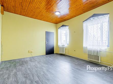 Nebytový prostor 1 | Prodej - obchodní prostor, 214 m²