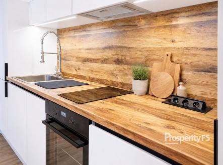 Kuchyňská linka | Pronájem bytu, 2+kk, 38 m²