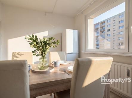 PANA2238a | Prodej bytu, 3+1, 77 m²