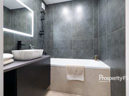 PANA2419 | Prodej bytu, 3+1, 74 m²