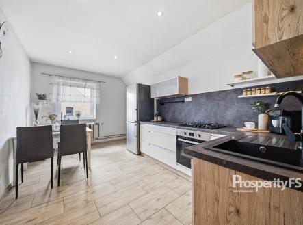 DSC01145 | Prodej - dům/vila, 247 m²