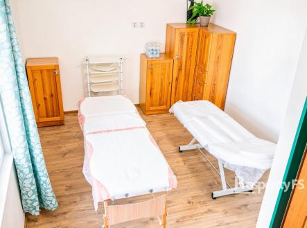 Větší místnost 2 | Pronájem - komerční objekt, jiný, 16 m²