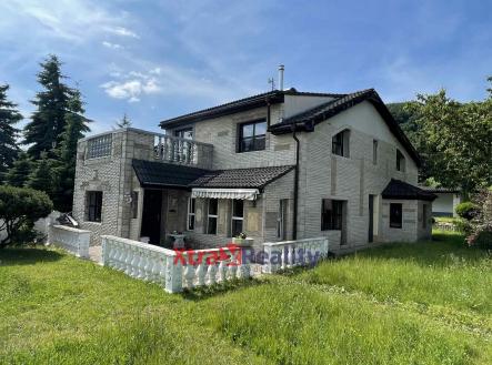 1 | Prodej - dům/vila, 387 m²