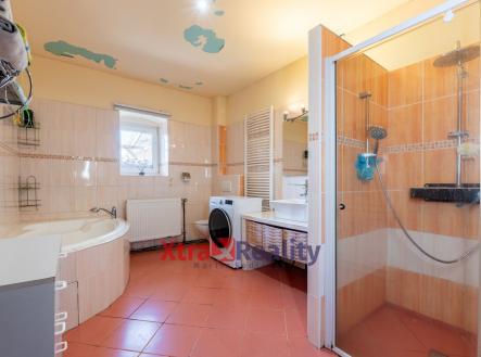 3 | Prodej - dům/vila, 325 m²