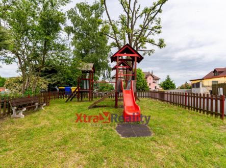 4 | Prodej - dům/vila, 235 m²