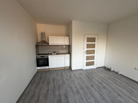 Pronájem bytu, 2+kk, 42 m²