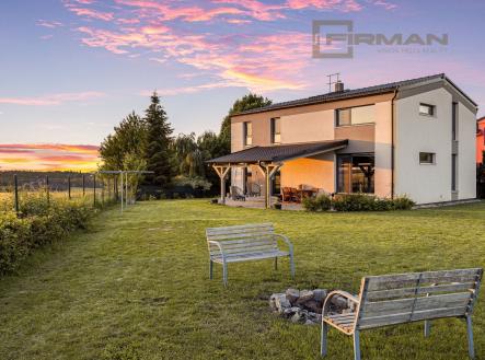 foto: 1 | Prodej - dům/vila, 178 m²