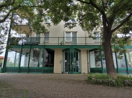 Prodej - obchodní prostor, 140 m² obrázek