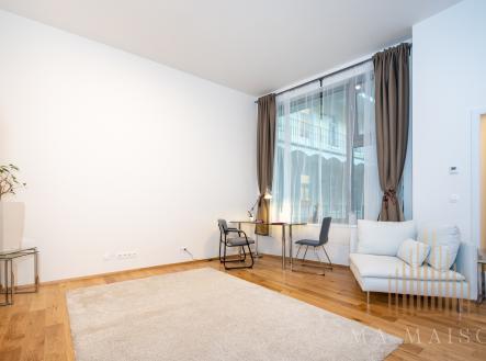 Pronájem bytu, 1+1, 55 m² obrázek