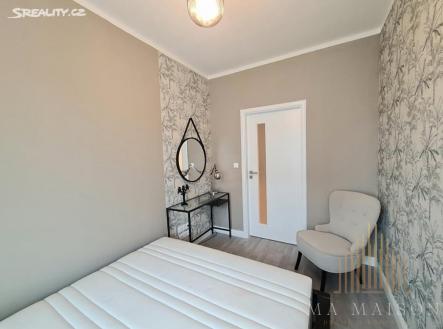 bb6e3d3a-8794-4657-923e-eb81e2b98697 | Pronájem bytu, 2+kk, 38 m²