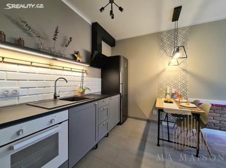 9978d744-da85-4c78-91c3-f693c82b33cb | Pronájem bytu, 2+kk, 38 m²