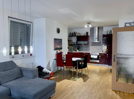 37C7E430-371F-4D06-B8C9-69928F99A836 | Pronájem bytu, 2+kk, 137 m²