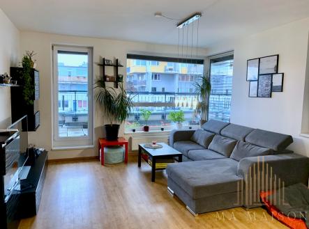 F1E9F5D2-701F-432B-A2A9-2725161346E6 | Pronájem bytu, 2+kk, 137 m²