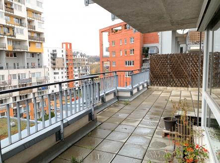 32E6D1F4-B867-40D8-998E-C4CAEF6DA992 | Pronájem bytu, 2+kk, 137 m²