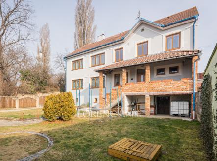 7IV07995 | Prodej - dům/vila, 327 m²