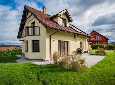 7IV06039 | Prodej - dům/vila, 165 m²