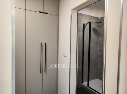 IMG_20241016_081639 | Pronájem bytu, 1+kk, 77 m²