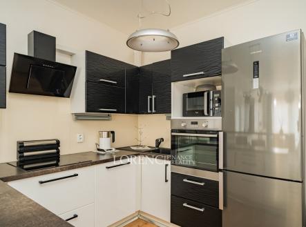 7IV00475 | Pronájem bytu, 2+kk, 77 m²