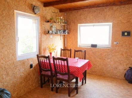 kuchyn_obyvak | Prodej - chata/rekreační objekt, 33 m²