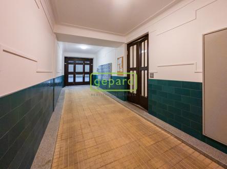 dji-20250122095508-0311-d-edit.jpg | Pronájem bytu, 1+kk, 37 m²