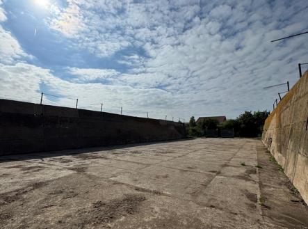 bb510192-5733-400f-a6e0-9ee847d56656.jpg | Pronájem - pozemek, ostatní, 1 292 m²