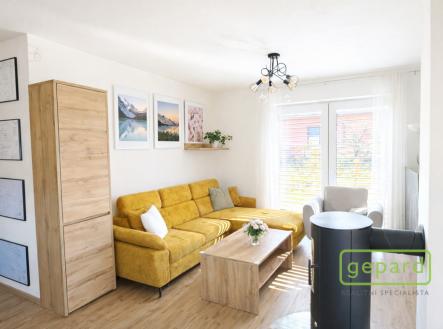 rd-bystrice-obyvaci-pokoj.png | Pronájem - dům/vila, 150 m²