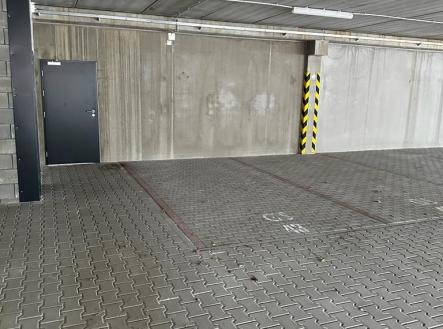 74809e83-a926-4c21-ac5b-585bc9aec76a-1.jpg | Pronájem - malý objekt/garáž