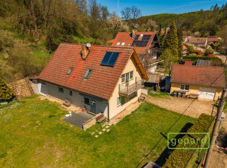 dji-20260424133252-0516-d.jpg | Prodej - dům/vila, 170 m²
