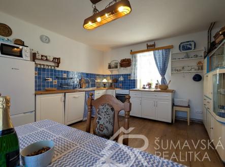 foto: 2 | Prodej - dům/vila, 180 m²