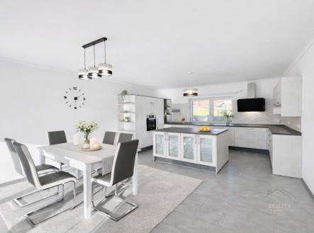 foto: 4 | Prodej - dům/vila, 250 m²