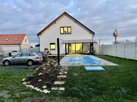 Prodej - dům/vila, 221 m² obrázek
