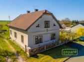 Prodej - dům/vila, 235 m²
