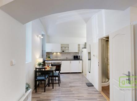 prodej-bytu-2kk-holeckova-61959-praha-5-03222026-142617.jpg | Prodej bytu, 2+kk, 51 m²