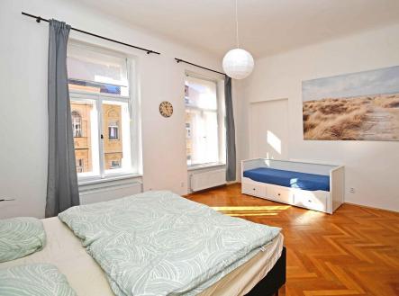 Pronájem bytu, 2+kk, 60 m²