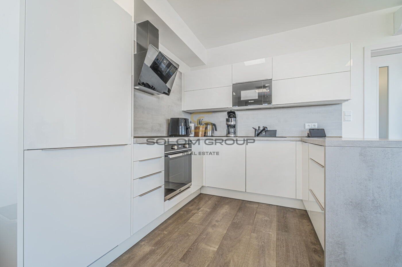 Pronájem bytu 4+kk, 126 m² s terasou, Praha 13 - Třebonice