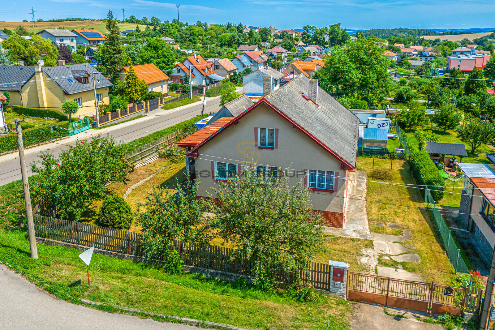 Prodej rodinného domu 350 m²,  pozemek 607 m², Netvořice - Benešov