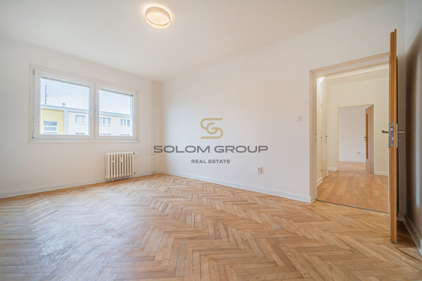 Prodej bytu 2+1, 56 m². Po rekonstrukci. Výborná dopravní dostupnost. Praha 10.