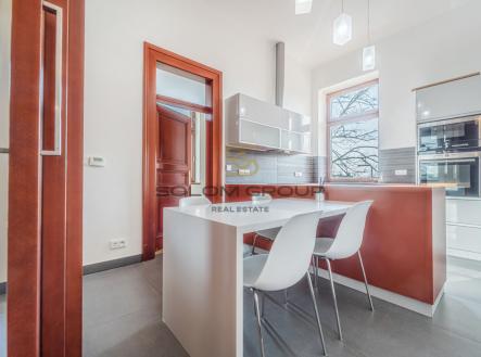 Pronájem bytu, 4+1, 178 m²