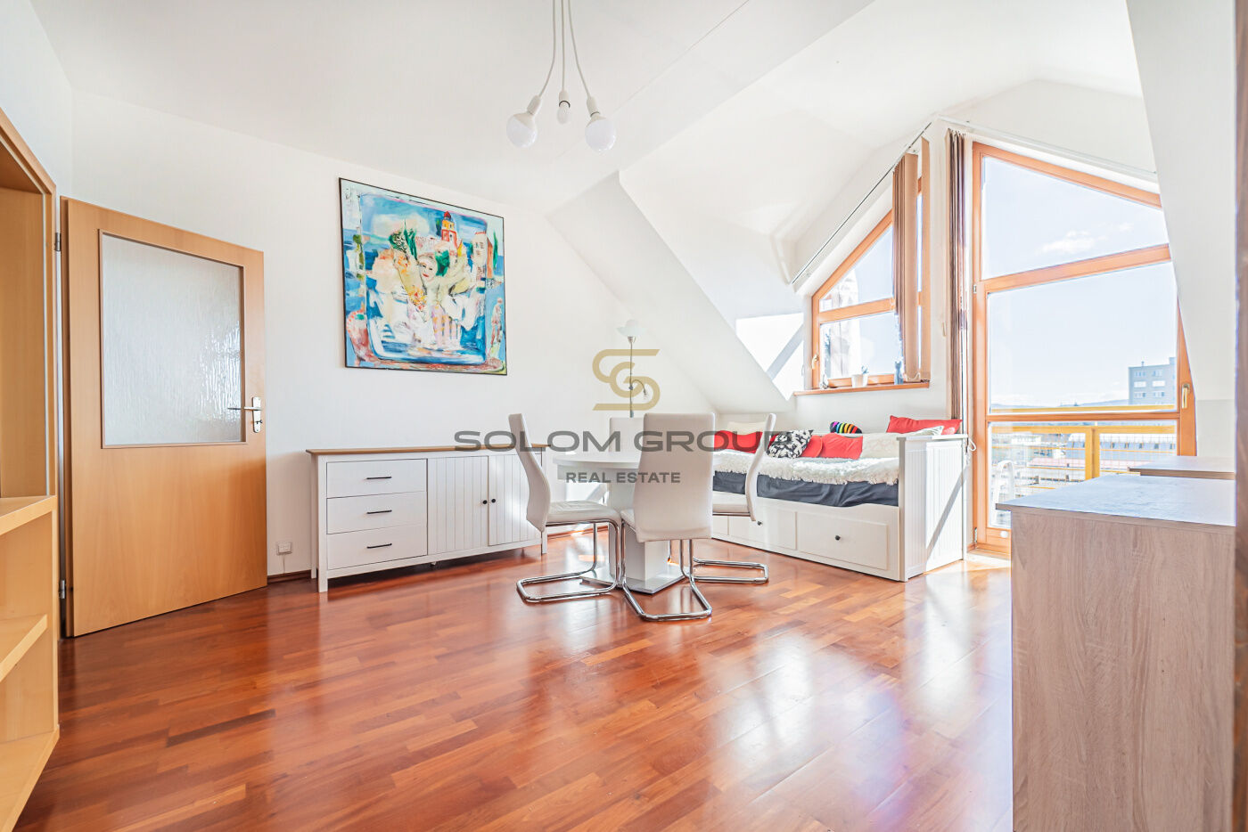 Prodej mezonetového bytu 2+1, 87,8 m² / terasa + balkón. Možno jako 3+kk, České Budějovice